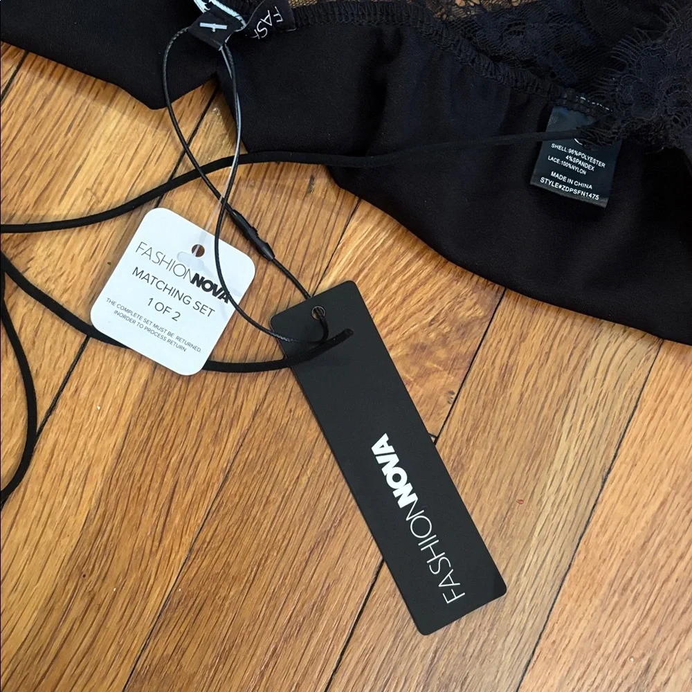 Fashion Nova Black Lace Halter Bralette Set